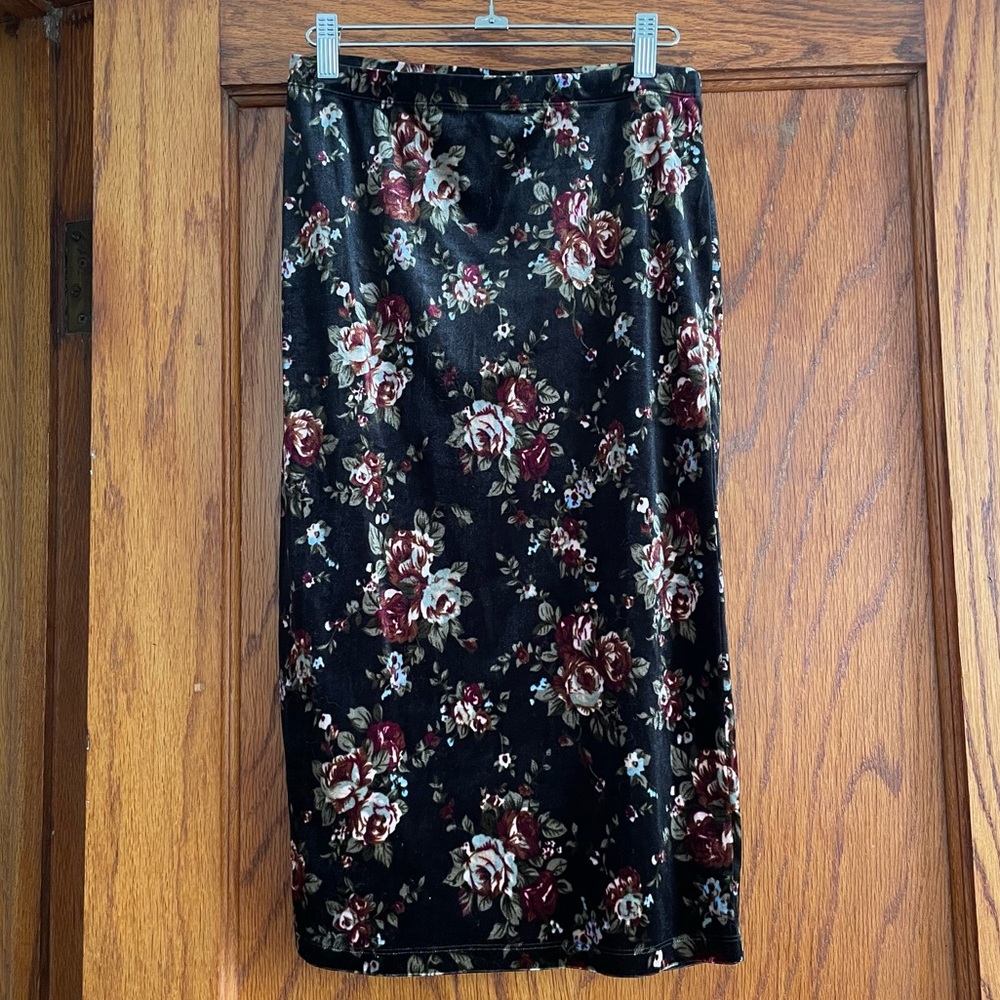 Bobeau Floral Midi Skirt Velvet